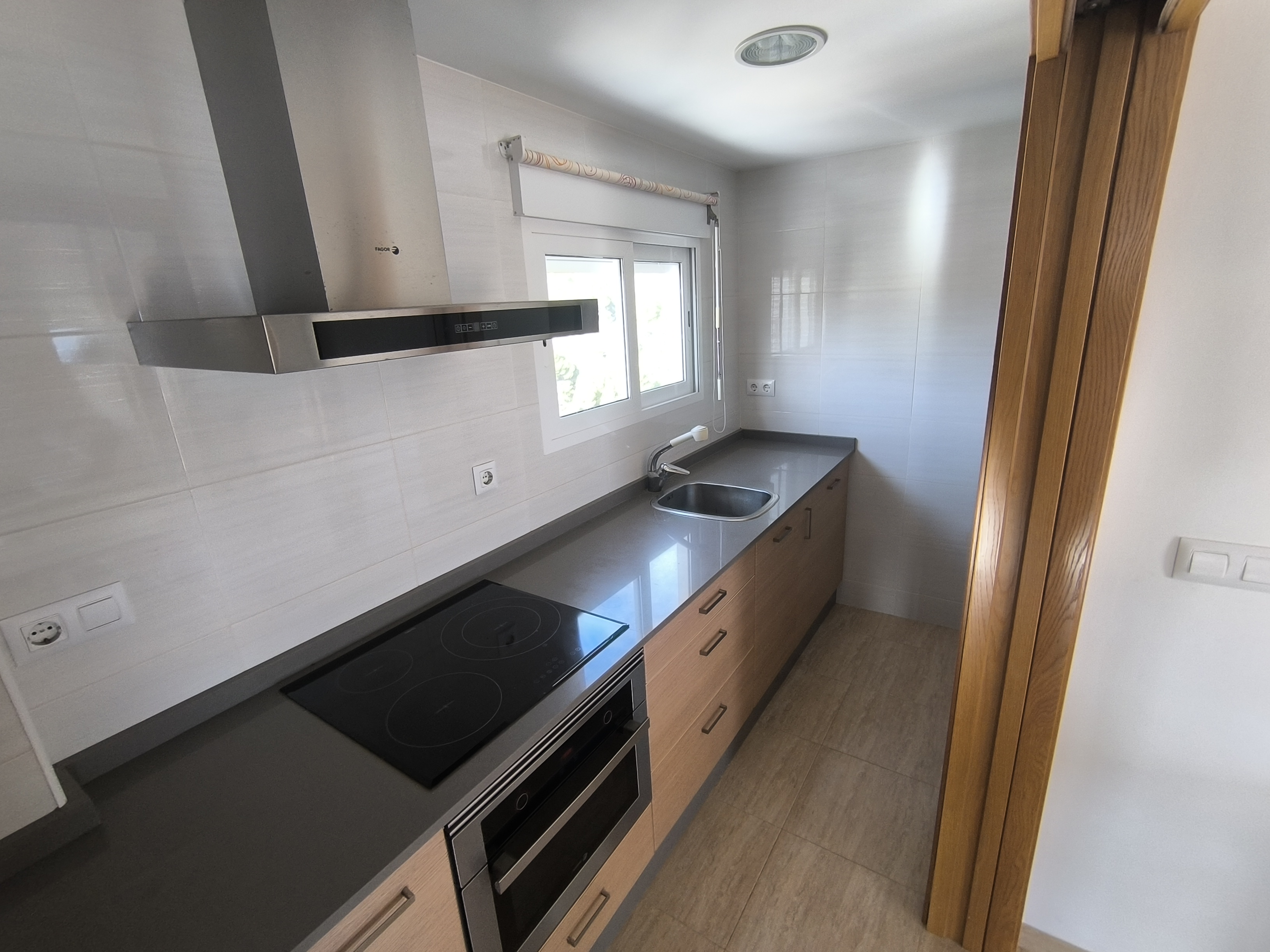 Ático con terraza y vistas al Mar - Cocina