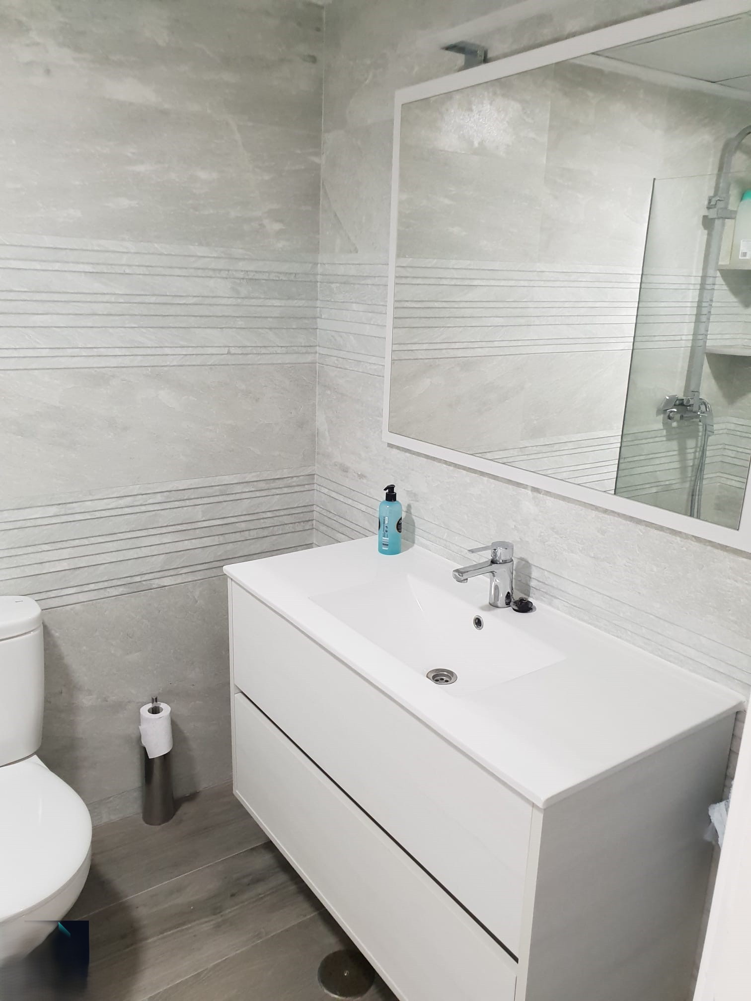 Estudio Moderno - Balcón